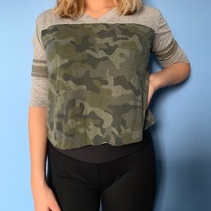 Cropped camo quarter sleeve top
